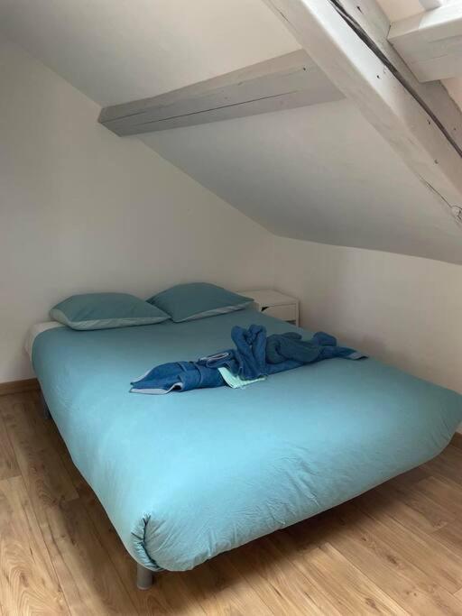 Edouard 2. Logement Complet. Charleville-Mézières المظهر الخارجي الصورة